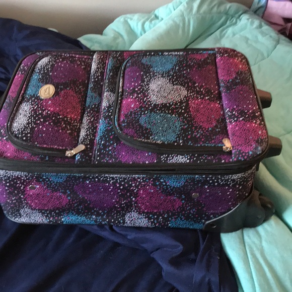 Suitcase carry on size - Picture 2 of 2